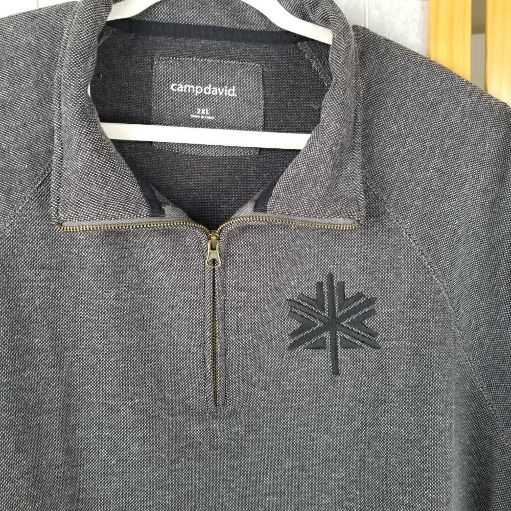 Men's Dark Gray Quarter Zip Sweatshirt Size 2XL Camp David Branded Leaf Logo
